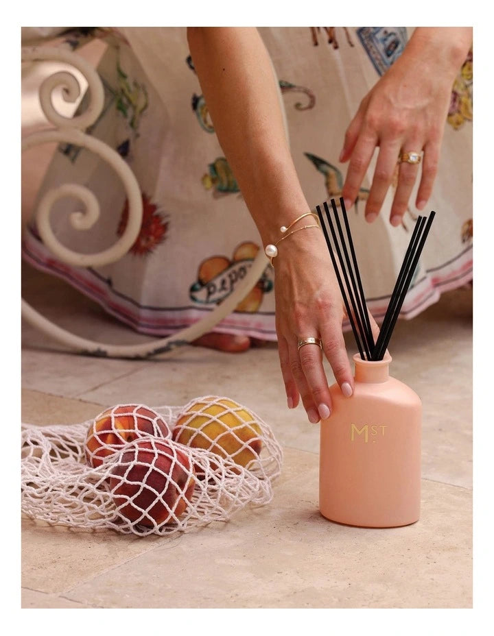 Juicy Peach And Vetiver Large Diffuser 300ml - Deb's Hidden Treasures