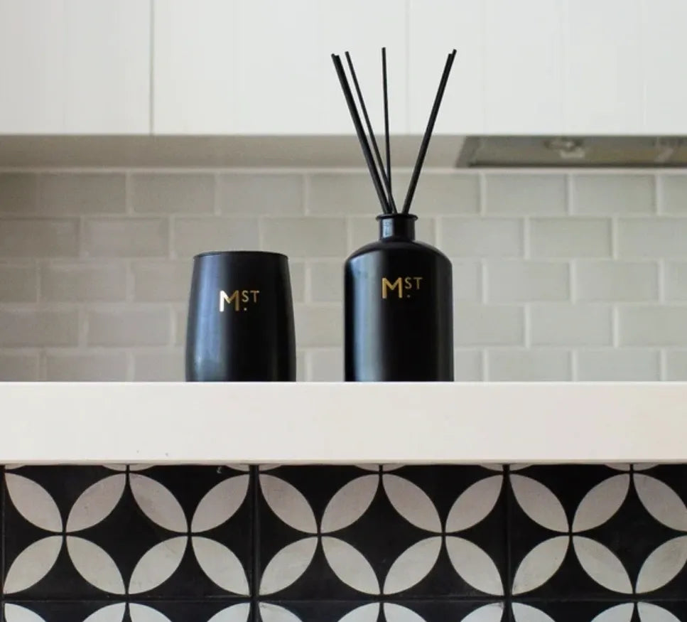 Suede & Violet Scented Diffuser - Deb's Hidden Treasures